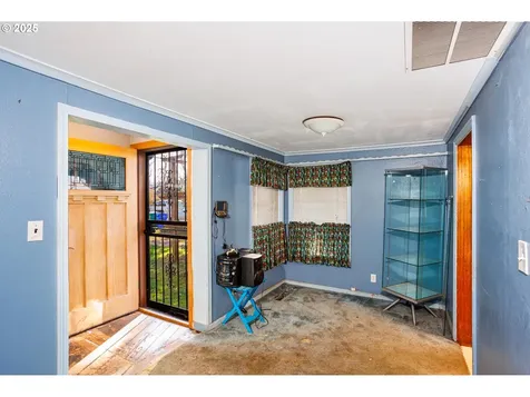 3937 SE 91st Avenue Portland OR 97266