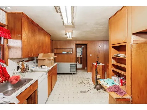 3937 SE 91st Avenue Portland OR 97266