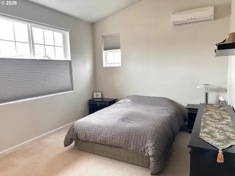 565 NW Lost Springs Terrace Portland OR 97229