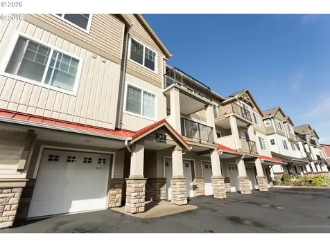 565 NW Lost Springs Terrace Portland OR 97229