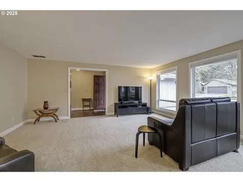 21568 SW Martinazzi Avenue Tualatin OR 97062