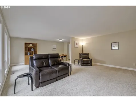 21568 SW Martinazzi Avenue Tualatin OR 97062