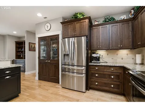 36806 NE Holling Avenue La Center WA 98629