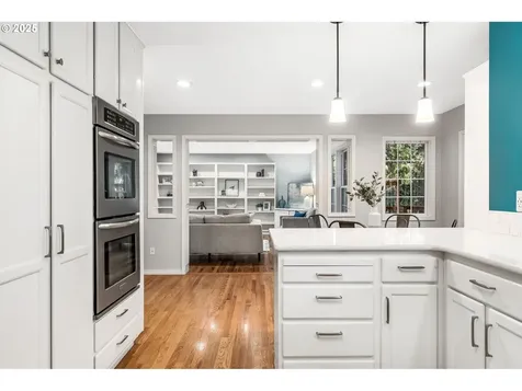 6928 SW 67th Avenue Portland OR 97223
