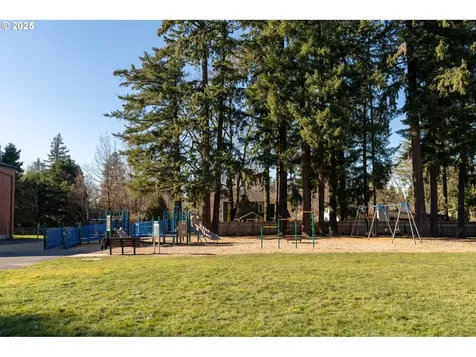 6928 SW 67th Avenue Portland OR 97223