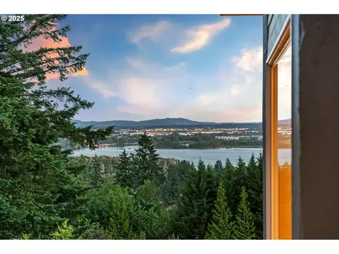612 NW Valley Street Camas WA 98607