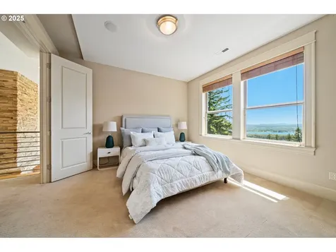 612 NW Valley Street Camas WA 98607
