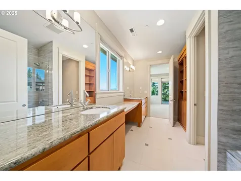 612 NW Valley Street Camas WA 98607