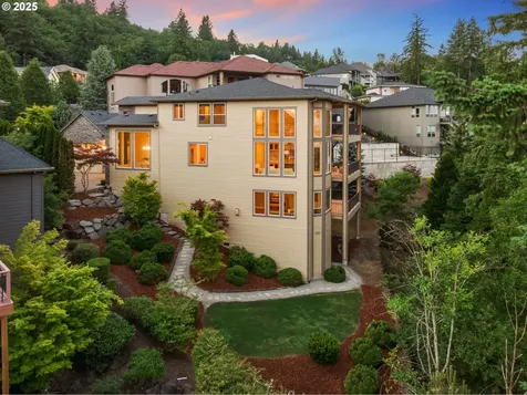 612 NW Valley Street Camas WA 98607