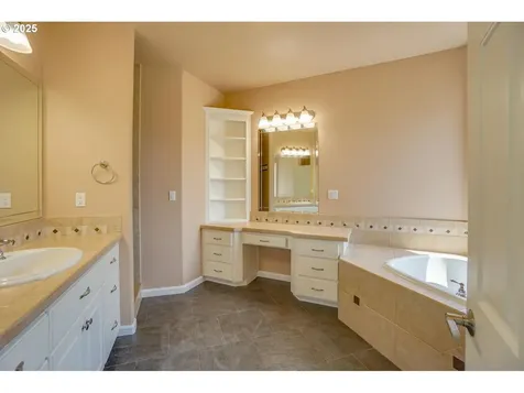 20219 NE 273rd Street Battle Ground WA 98604