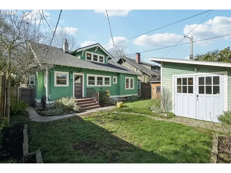 5216 NE Cleveland Avenue Portland OR 97211