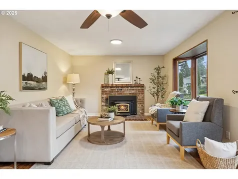 377 SE Barnes Avenue Gresham OR 97080
