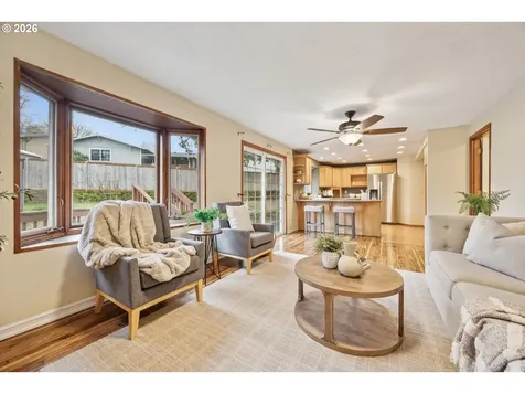 377 SE Barnes Avenue Gresham OR 97080