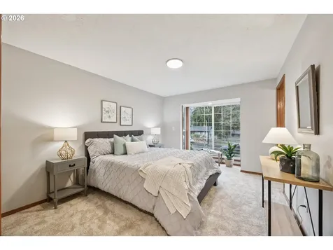 377 SE Barnes Avenue Gresham OR 97080