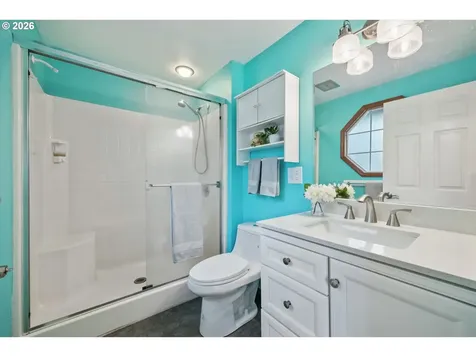 377 SE Barnes Avenue Gresham OR 97080