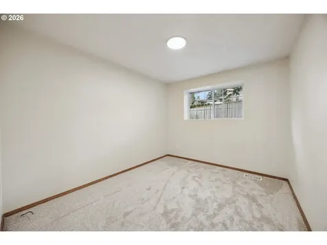 377 SE Barnes Avenue Gresham OR 97080