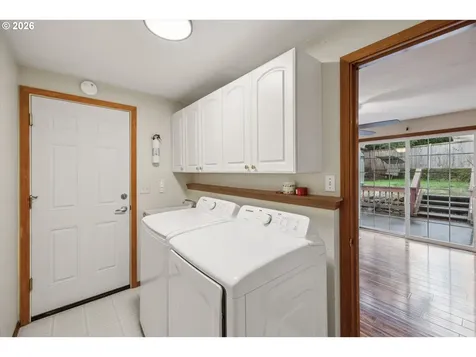 377 SE Barnes Avenue Gresham OR 97080