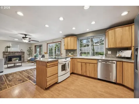 377 SE Barnes Avenue Gresham OR 97080