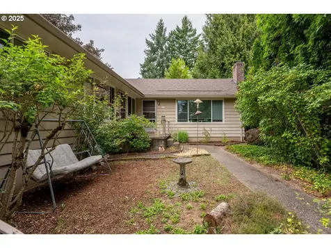 2733 SW Troy Street Portland OR 97219