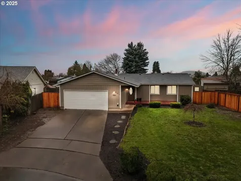 253 S Tarrybrooke Circle Cornelius OR 97113
