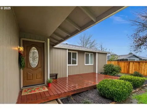 253 S Tarrybrooke Circle Cornelius OR 97113