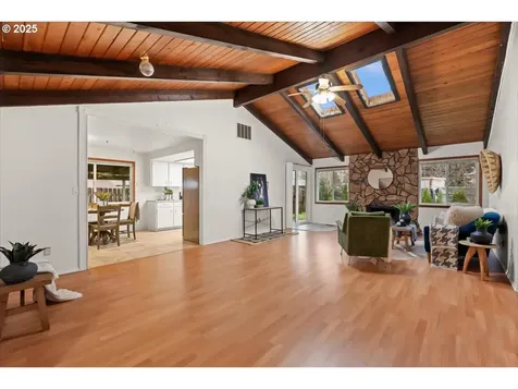 253 S Tarrybrooke Circle Cornelius OR 97113