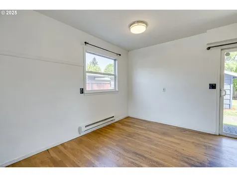 4517 SE Rural Street Portland OR 97206