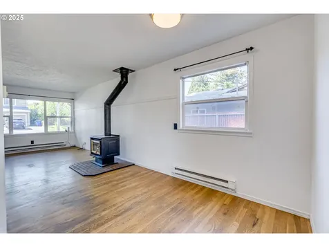 4517 SE Rural Street Portland OR 97206