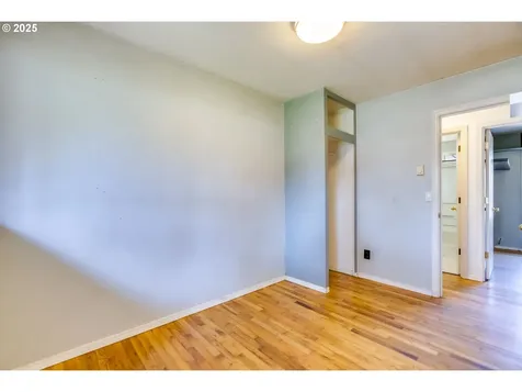 4517 SE Rural Street Portland OR 97206