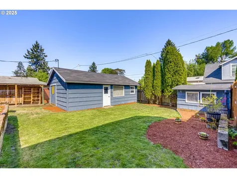 4517 SE Rural Street Portland OR 97206