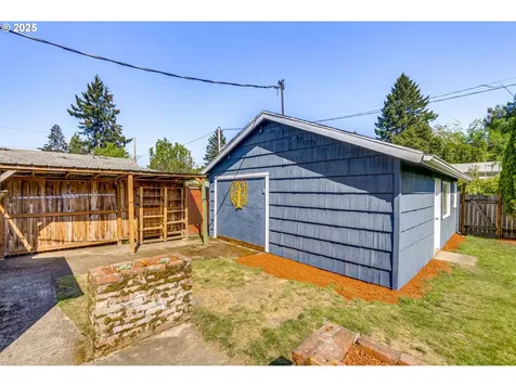 4517 SE Rural Street Portland OR 97206