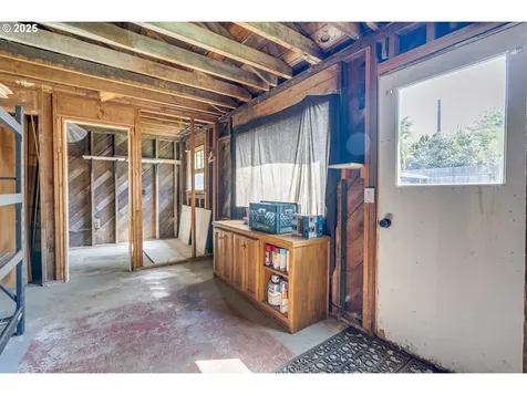 4517 SE Rural Street Portland OR 97206