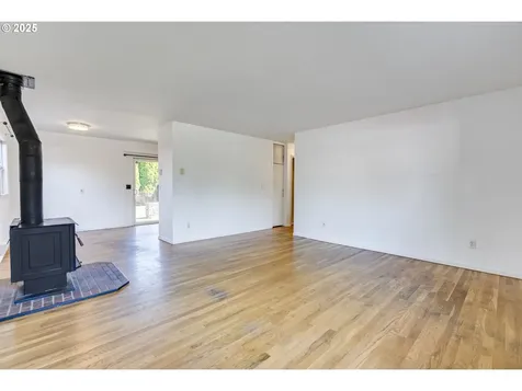 4517 SE Rural Street Portland OR 97206