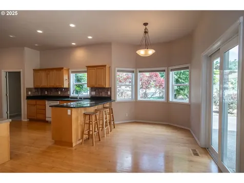 195 Palomino Avenue Roseburg OR 97471