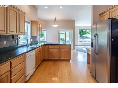 195 Palomino Avenue Roseburg OR 97471