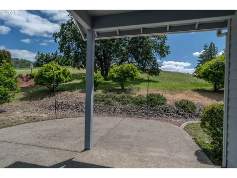 195 Palomino Avenue Roseburg OR 97471