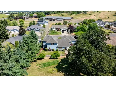 195 Palomino Avenue Roseburg OR 97471