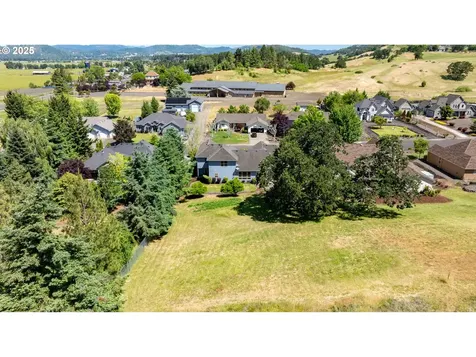 195 Palomino Avenue Roseburg OR 97471