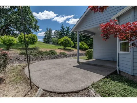 195 Palomino Avenue Roseburg OR 97471