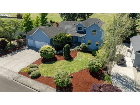 195 Palomino Avenue Roseburg OR 97471