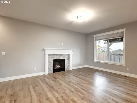 1801 N Daniel Drive Newberg OR 97132