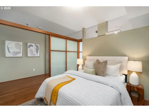 1221 SW 10th Avenue Portland OR 97205