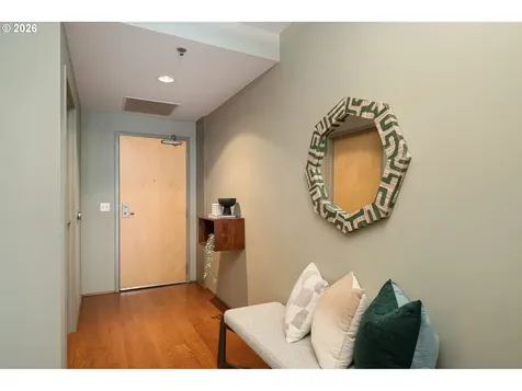 1221 SW 10th Avenue Portland OR 97205