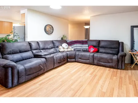 790 Birch Street Junction City OR 97448