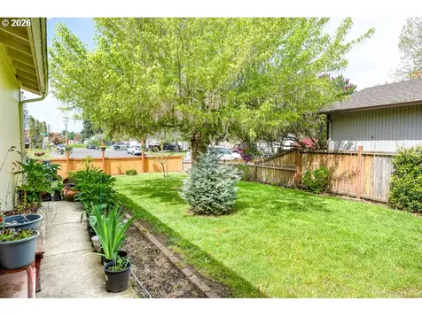 790 Birch Street Junction City OR 97448