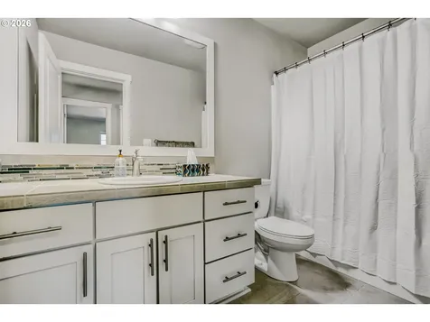 1335 SE 72nd Avenue Hillsboro OR 97123