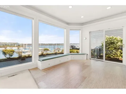 165 N Lotus Beach Drive Portland OR 97217