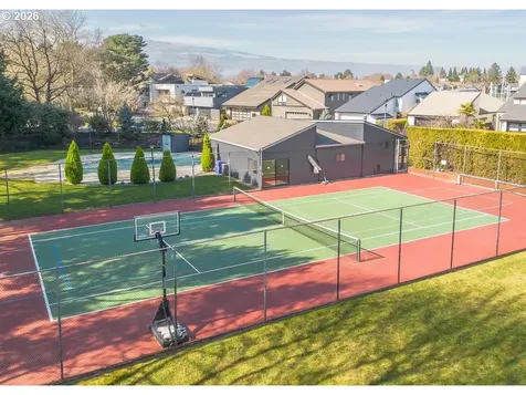 165 N Lotus Beach Drive Portland OR 97217