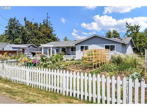 4635 Daisy Street Springfield OR 97478