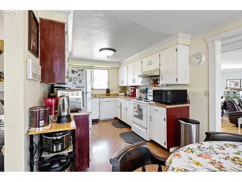 4635 Daisy Street Springfield OR 97478